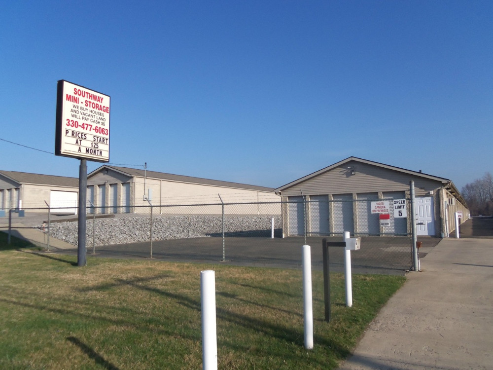 Contents Of 12 +/ Unpaid Storage Units Canton, OH KIKO Auctions